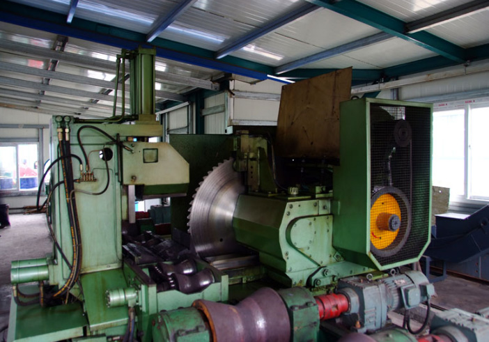 無縫鋼管廠鋼管鋸切車間